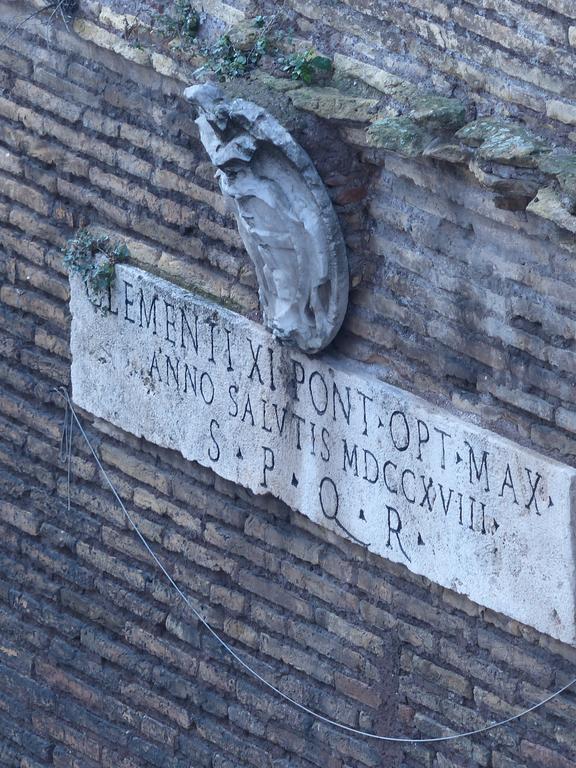 Between Termini & Colosseo Rome Extérieur photo